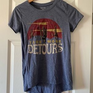 Zoe+Liv Graphic Tee (Take more Detours)